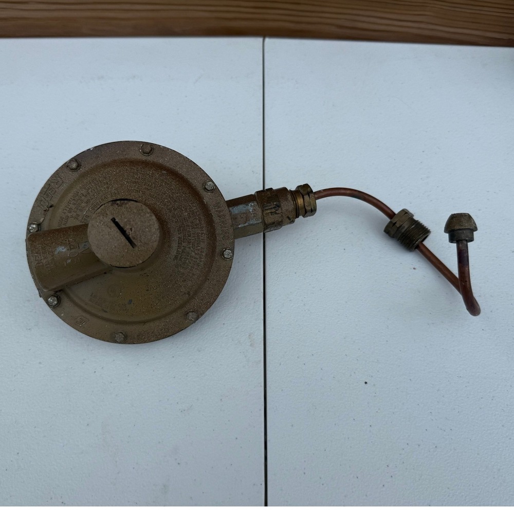 REGO 4403 LP-Gas Propane Regulator Outdoor UL Listed Tan with Copper Pigtail